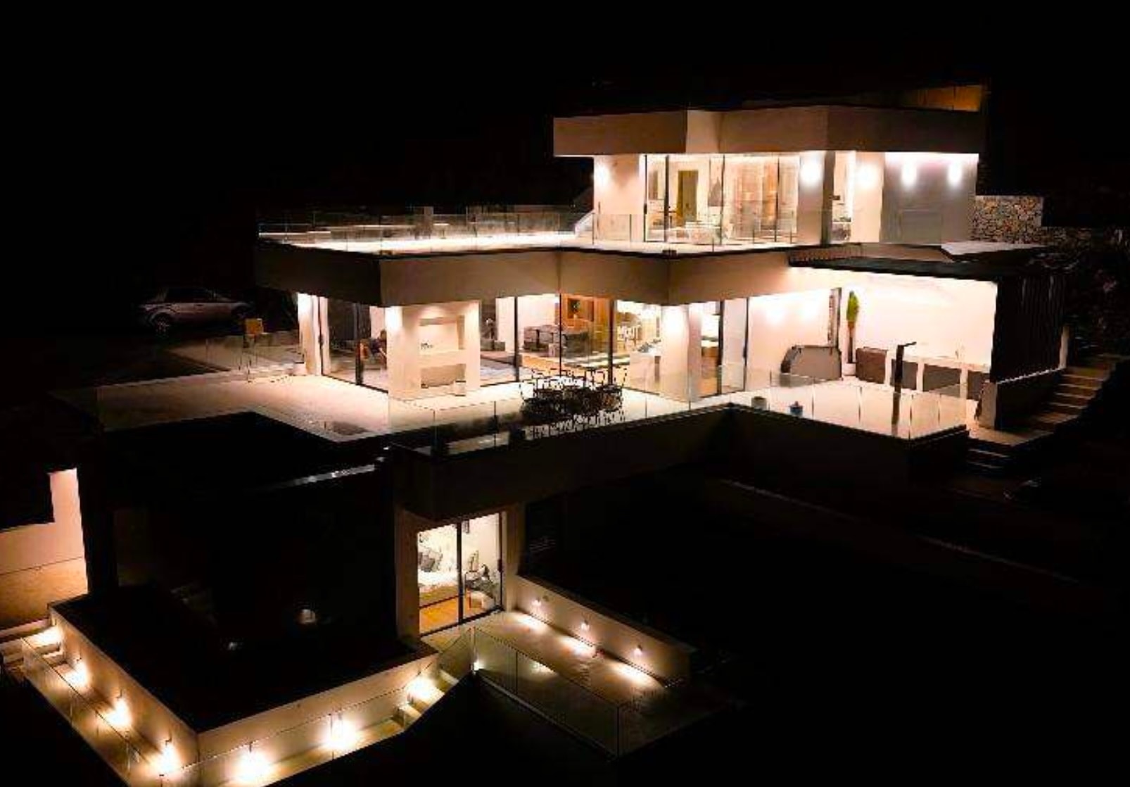 Villa DeLuxe  - exteriorView