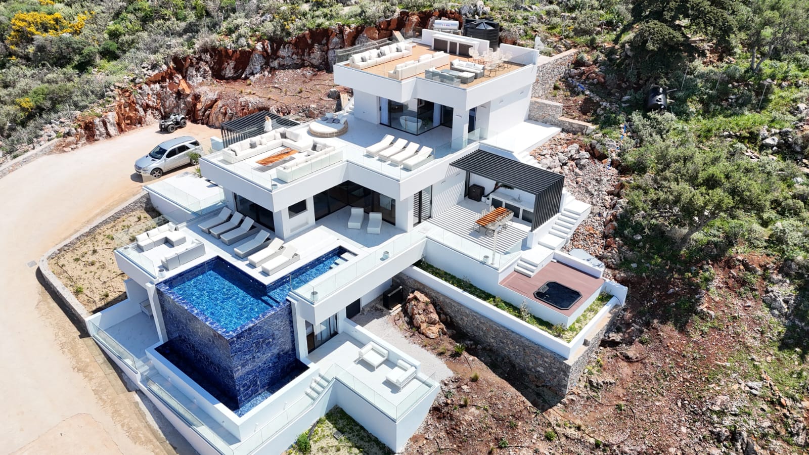 Villa DeLuxe - exteriorView