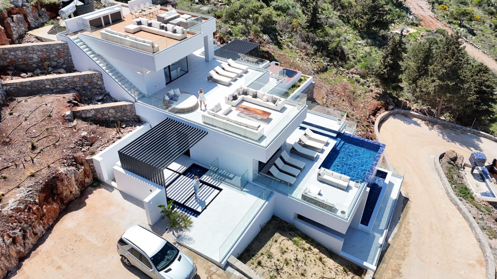 Villa DeLuxe - exteriorView