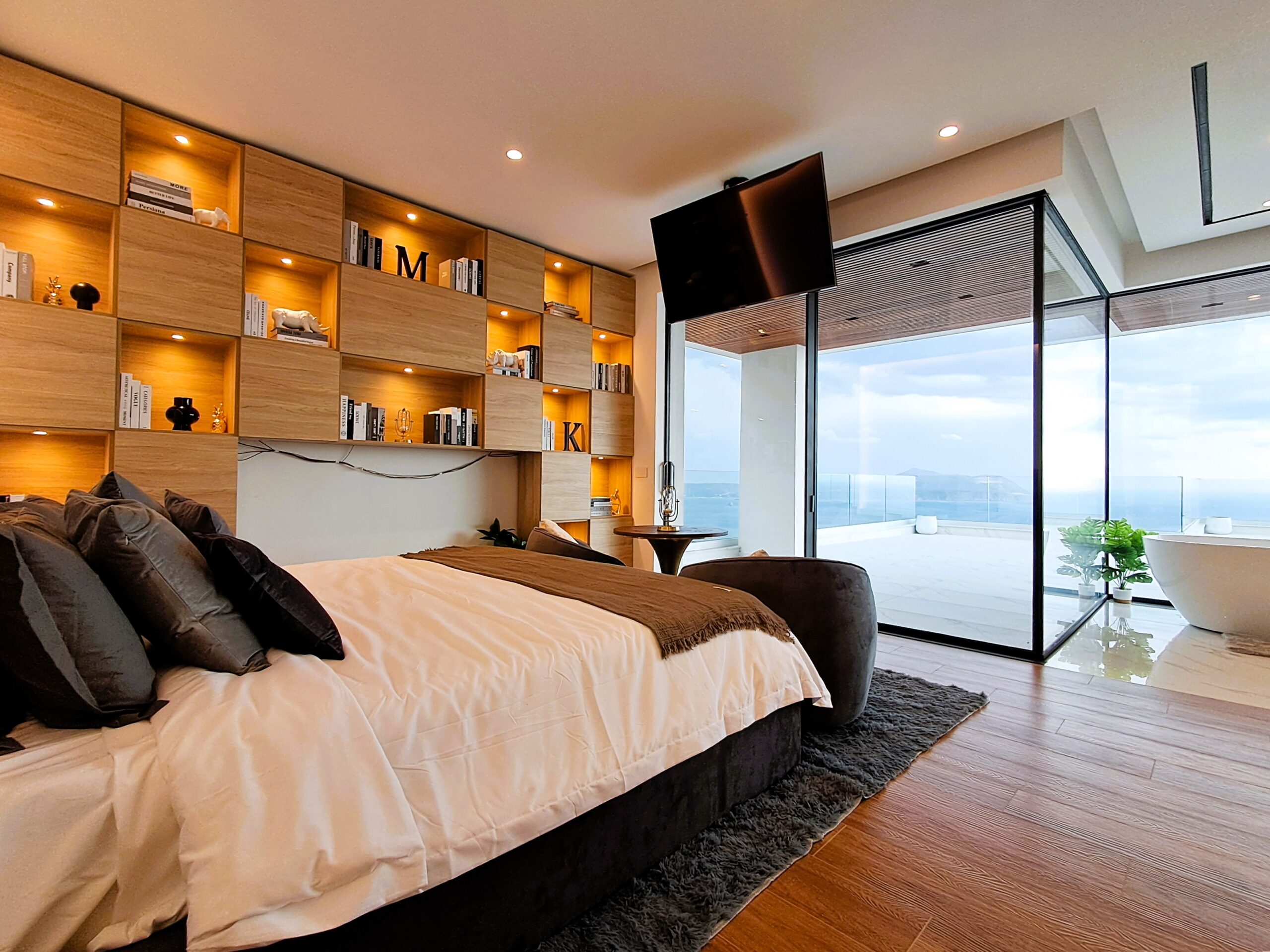 Villa DeLuxe - bedroomMaster